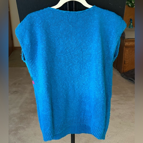 Blue Sweater Red Flower Sz 2X - Picture 3 of 3